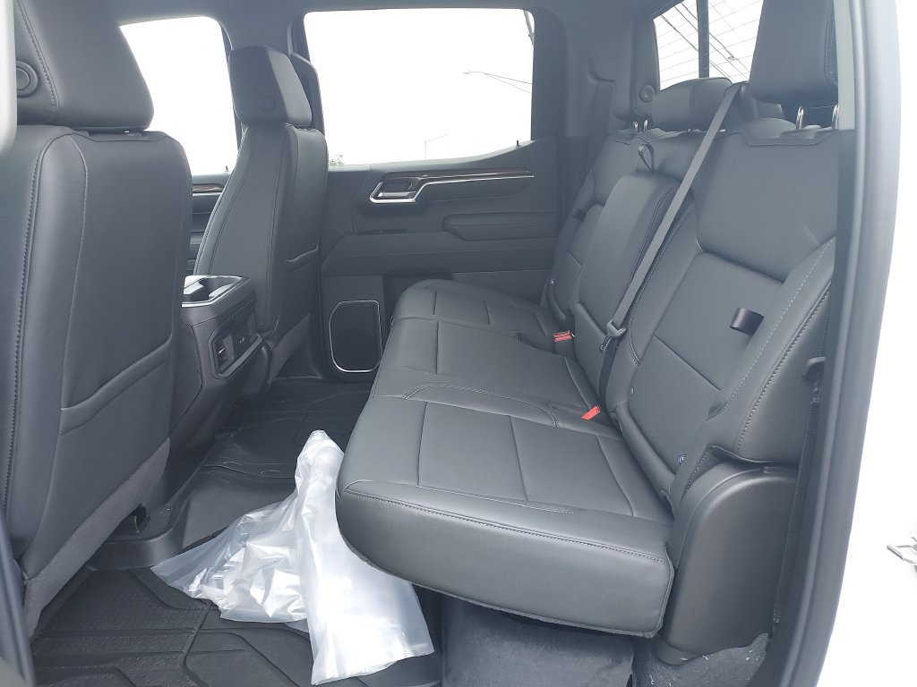 New 2026 Chevrolet Silverado 1500 RST w/ Redline Edition AWD/4WD image 14