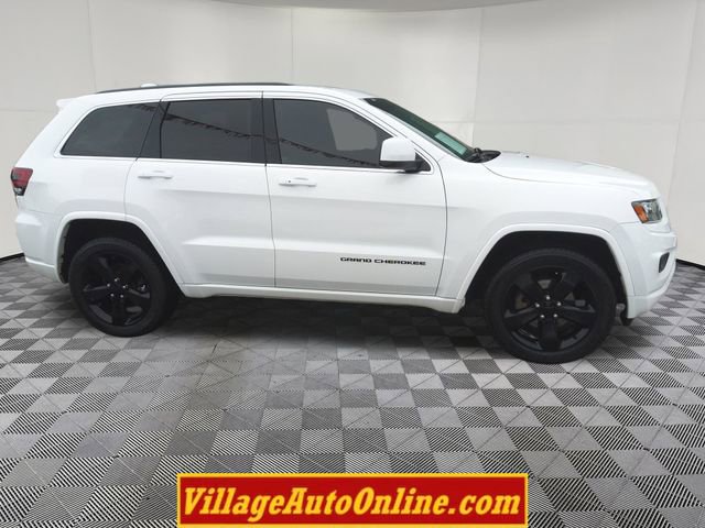 Used 2015 Jeep Grand Cherokee Altitude image 16