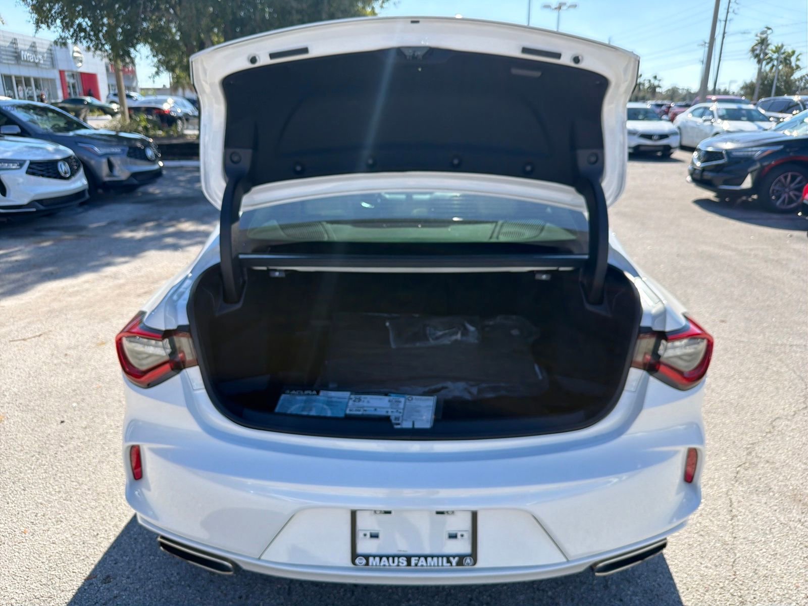 Used 2023 Acura TLX image 21