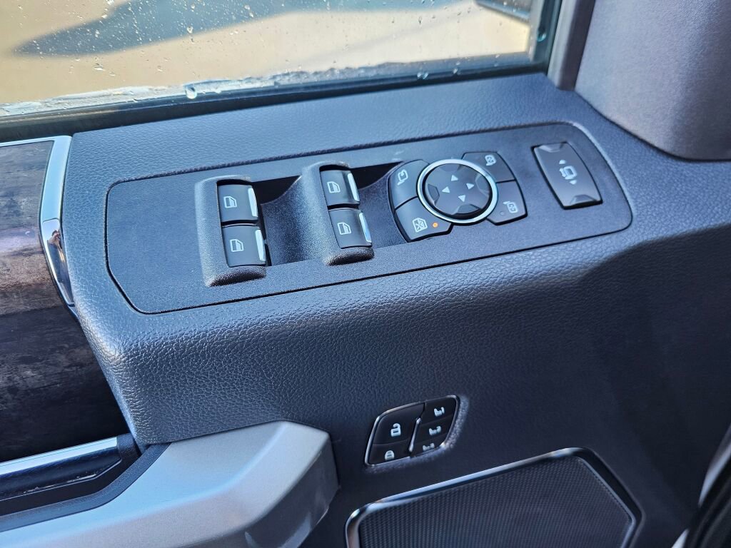 Used 2022 Ford F350 Lariat w/ FX4 Off-Road Package image 18