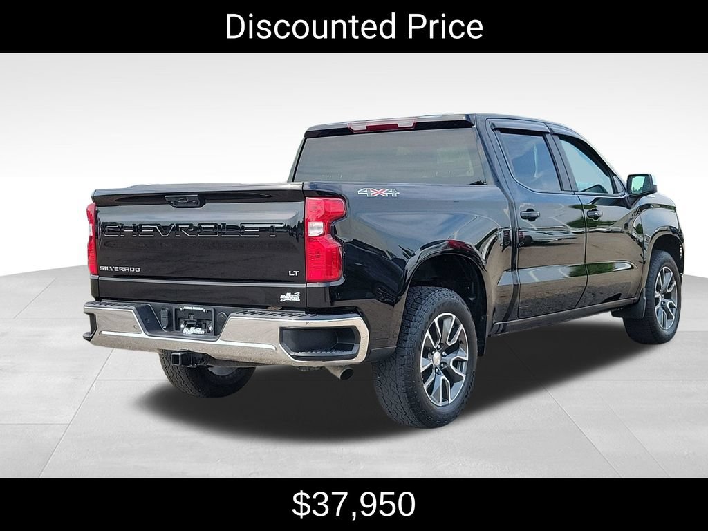 Used 2024 Chevrolet Silverado 1500 LT AWD/4WD image 3