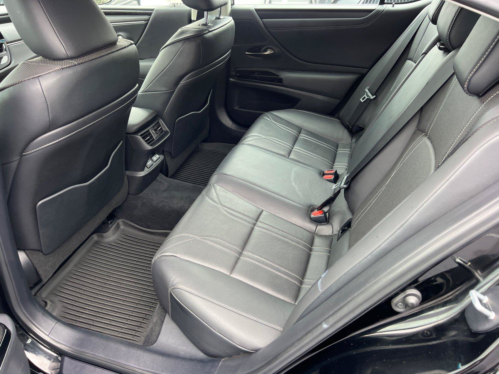 Certified 2024 Lexus ES 350 w/ Technology Package FWD image 21