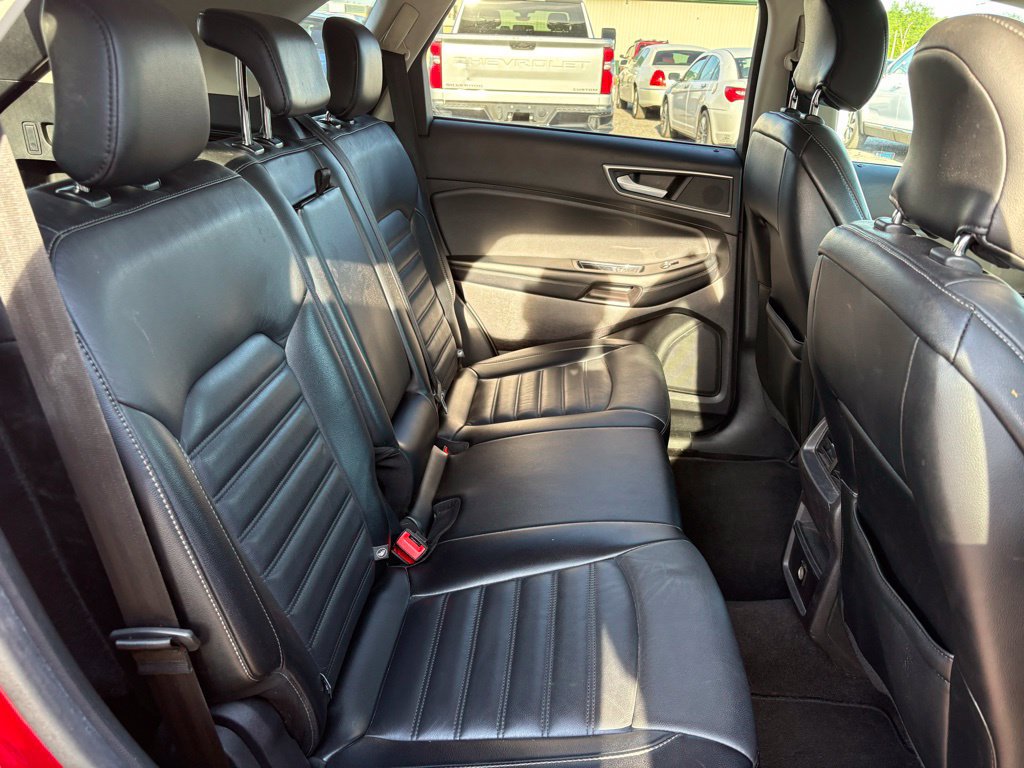 Used 2017 Ford Edge SEL w/ Equipment Group 201A AWD/4WD image 15