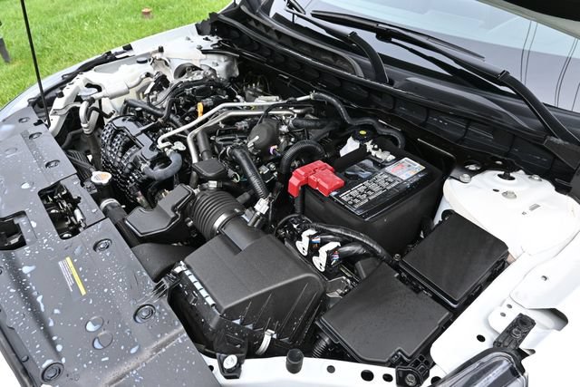 Used 2025 Nissan Altima 2.5 SV FWD image 16