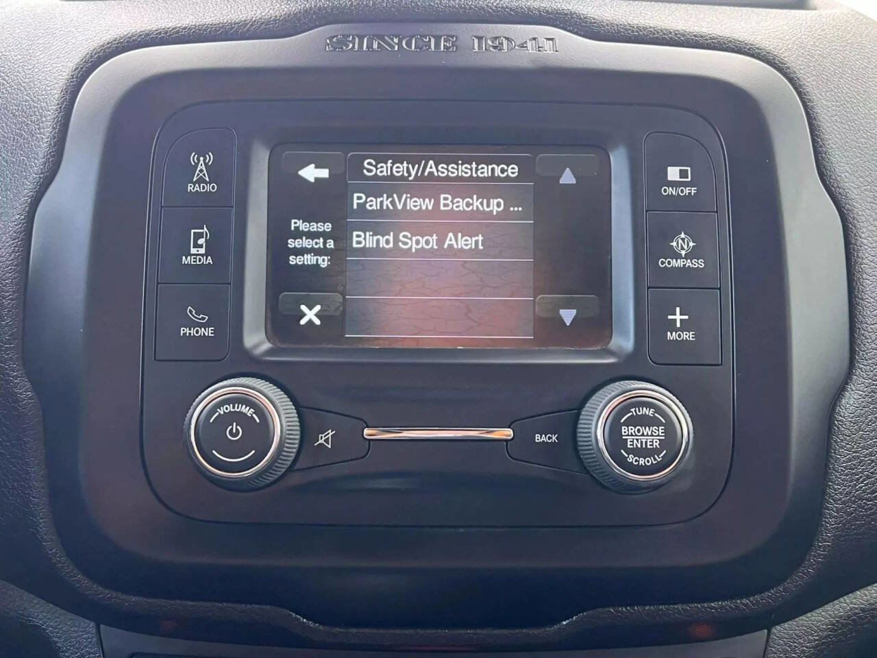 Used 2015 Jeep Renegade Trailhawk w/ Safety & Security Group I image 31