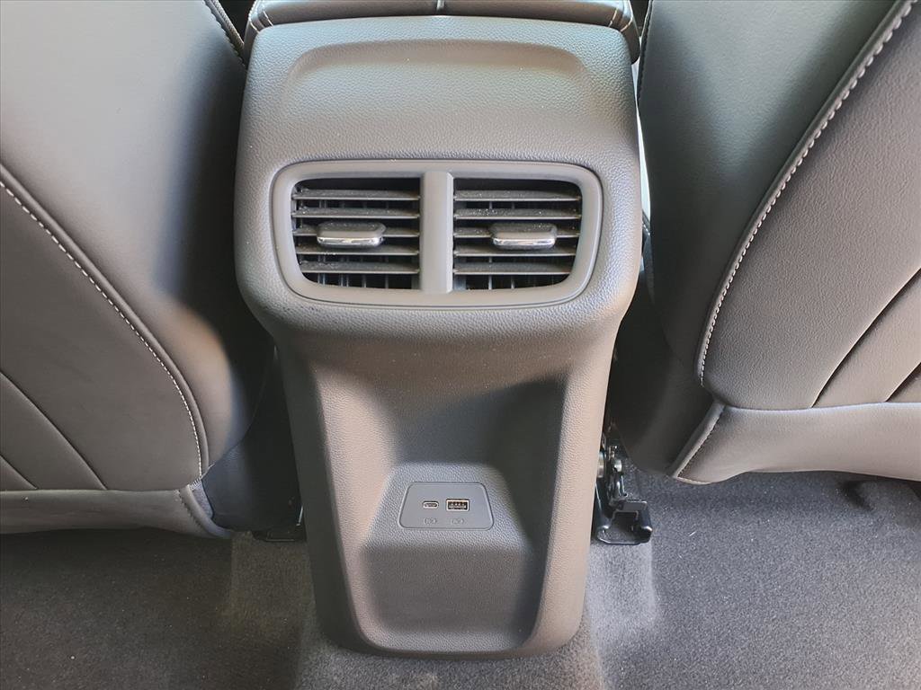 Used 2025 Buick Envision Sport Touring image 13