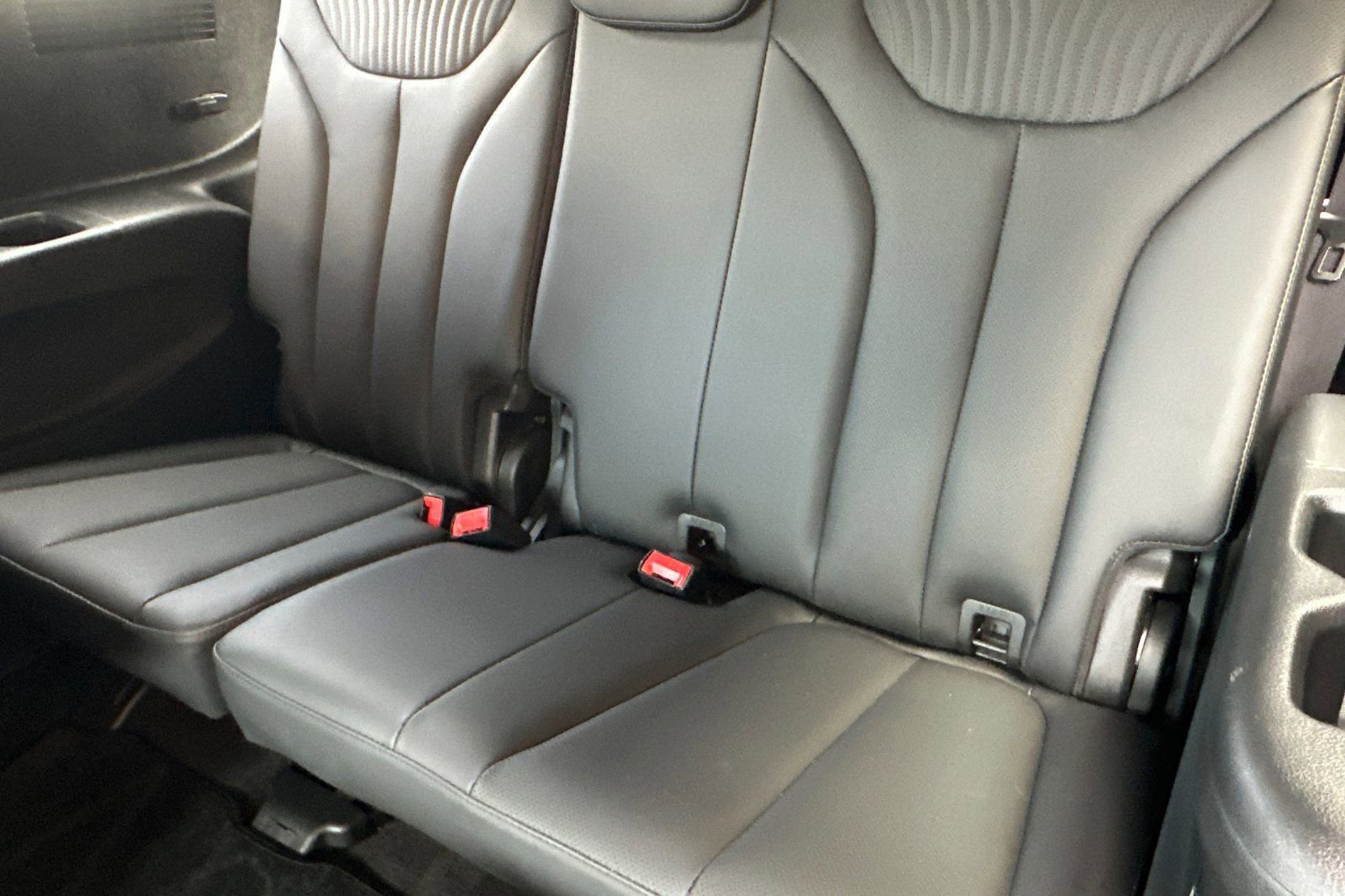 Used 2023 Hyundai Palisade Calligraphy image 16