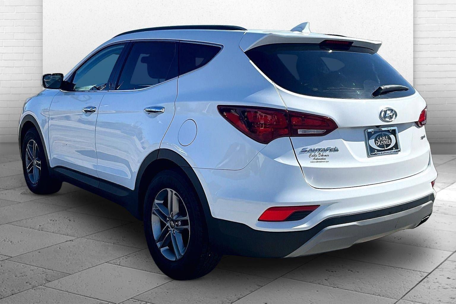 Used 2017 Hyundai Santa Fe Sport FWD image 4