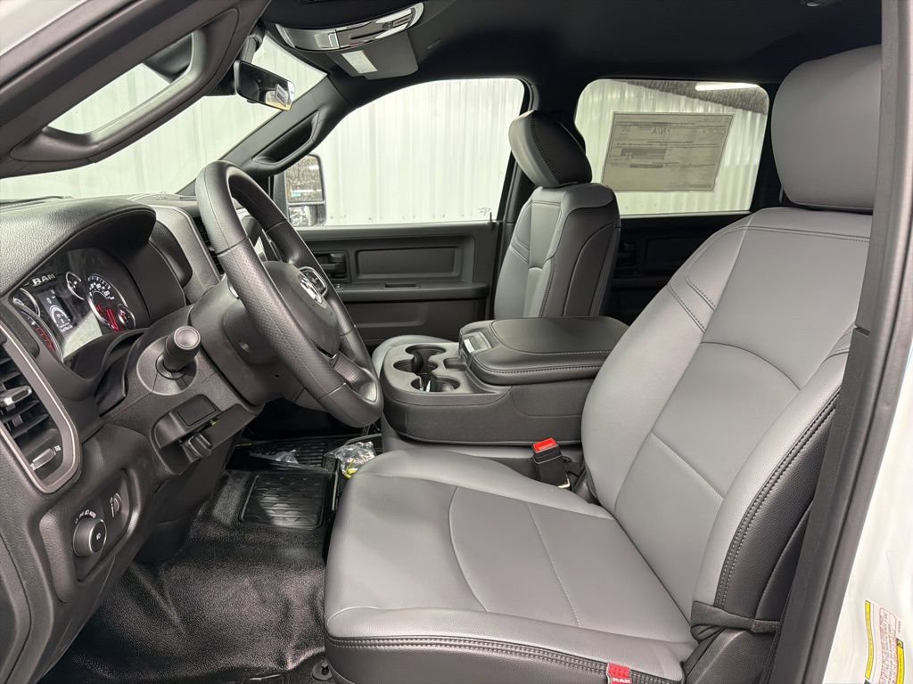 New 2026 RAM 3500 Tradesman AWD/4WD image 12