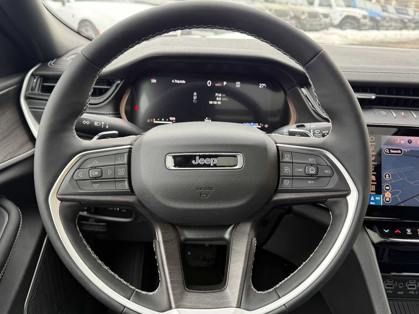 New 2026 Jeep Grand Cherokee Limited AWD/4WD image 10