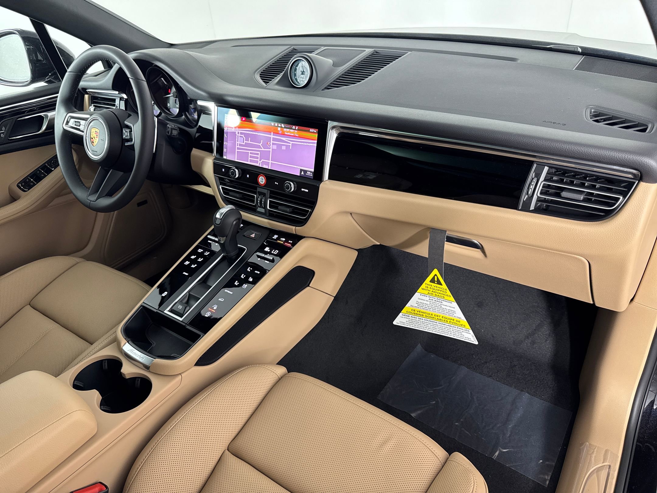 Certified 2026 Porsche Macan image 29