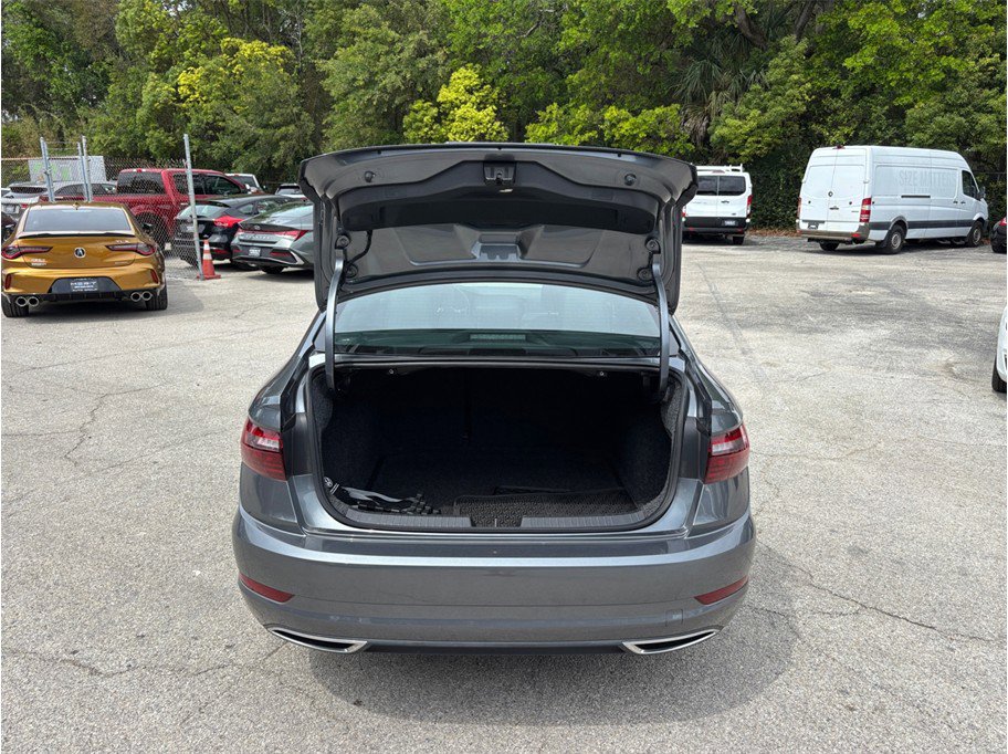 Used 2021 Volkswagen Jetta R-Line FWD image 39