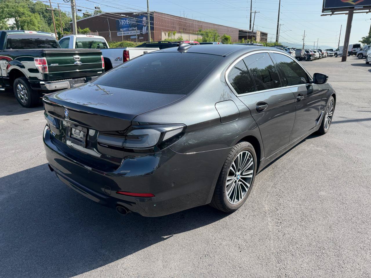 Used 2020 BMW 530i xDrive w/ Premium Package AWD/4WD image 5