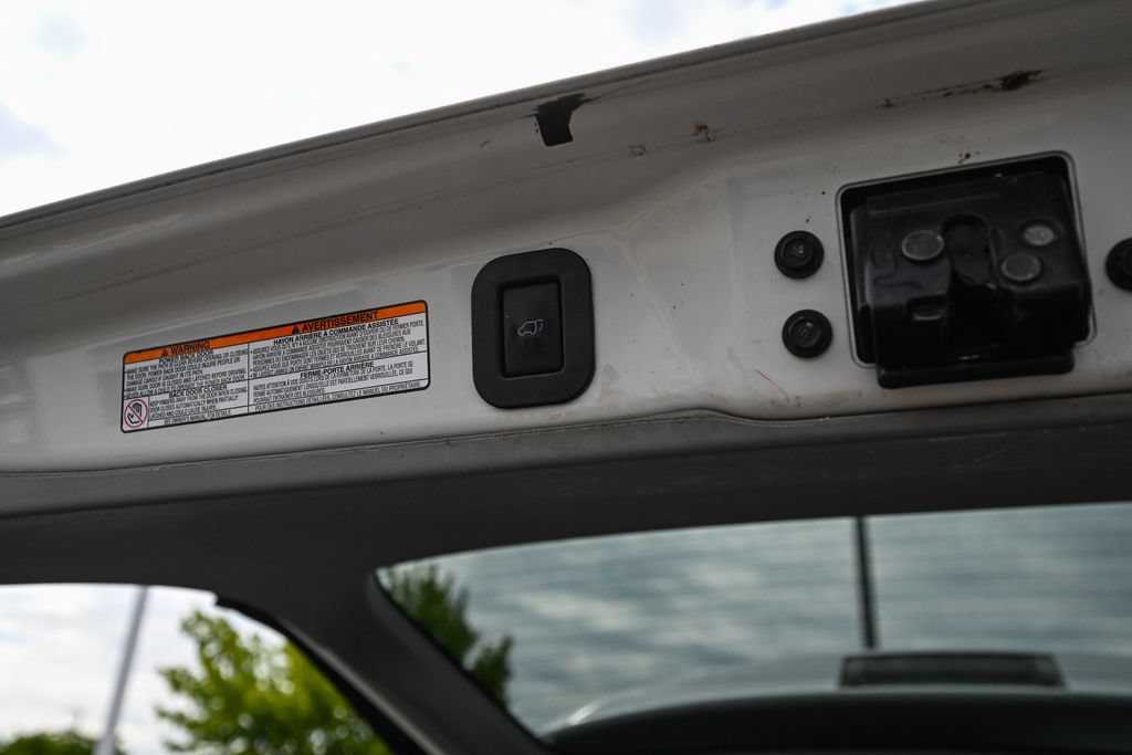 Used 2017 Toyota Sienna SE FWD image 17