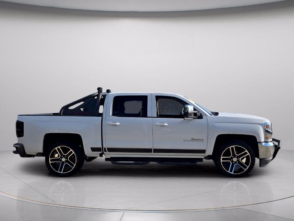 Used 2017 Chevrolet Silverado 1500 LT w/ All Star Edition RWD image 7