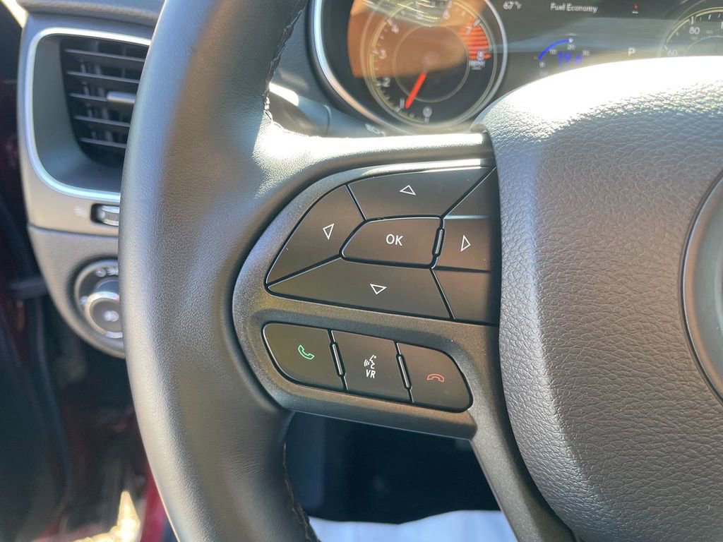 Used 2019 Jeep Cherokee Trailhawk image 16