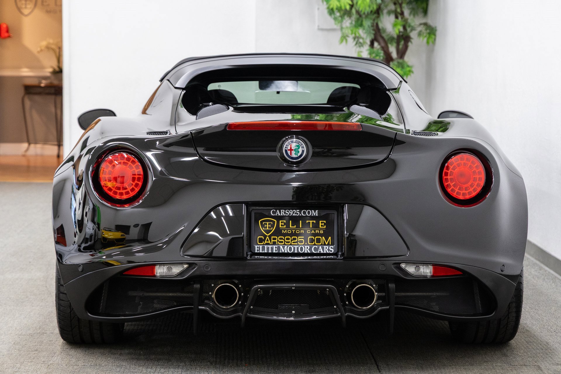 Used 2018 Alfa Romeo 4C Spider w/ Convenience Group - Spider image 4