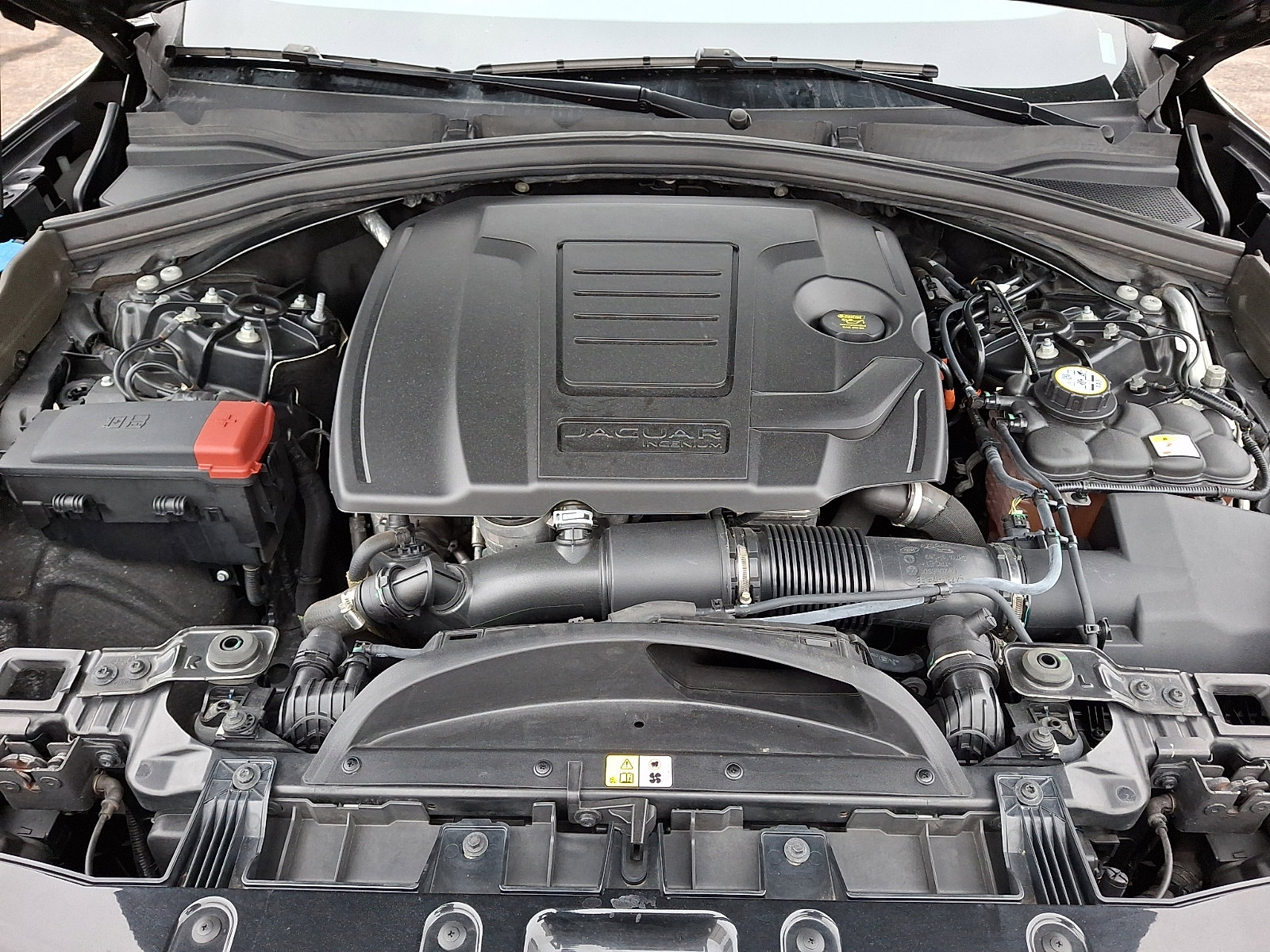 Used 2023 Jaguar F-PACE S image 27