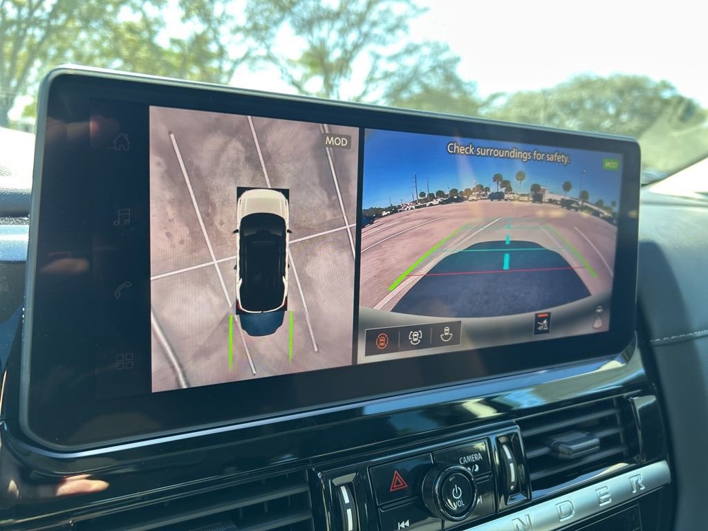 New 2026 Nissan Pathfinder SL w/ SL Premium Package image 36