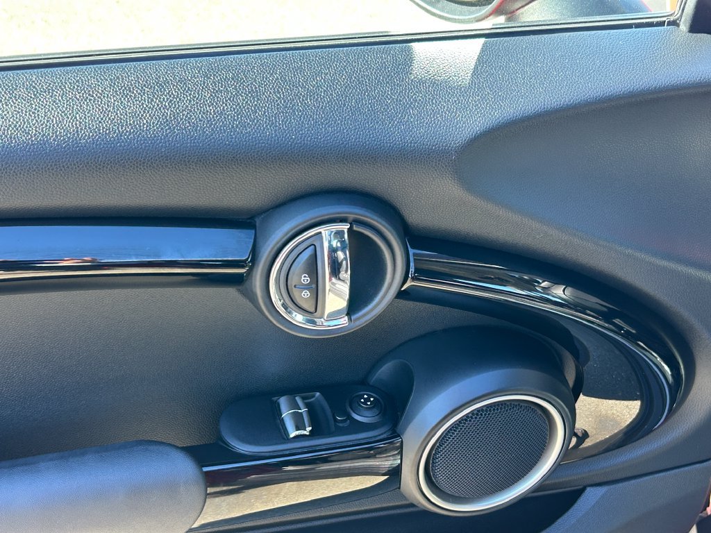 Used 2015 MINI Cooper S FWD image 12