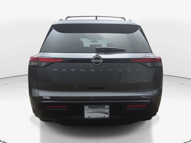 New 2026 Nissan Pathfinder SV w/ SV Premium Package FWD image 5