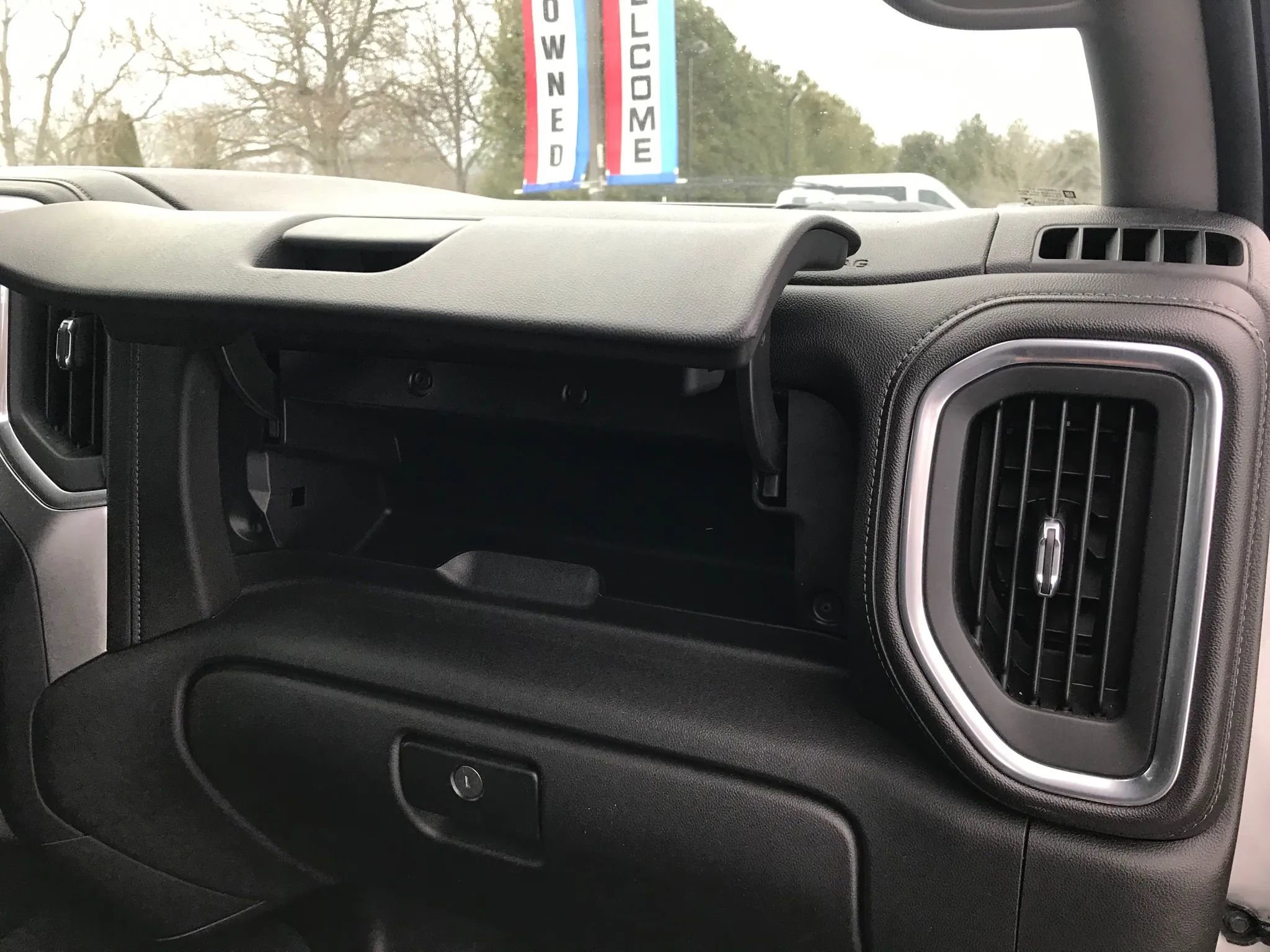 Used 2020 Chevrolet Silverado 2500 LT w/ Fleet Comfort Package image 51