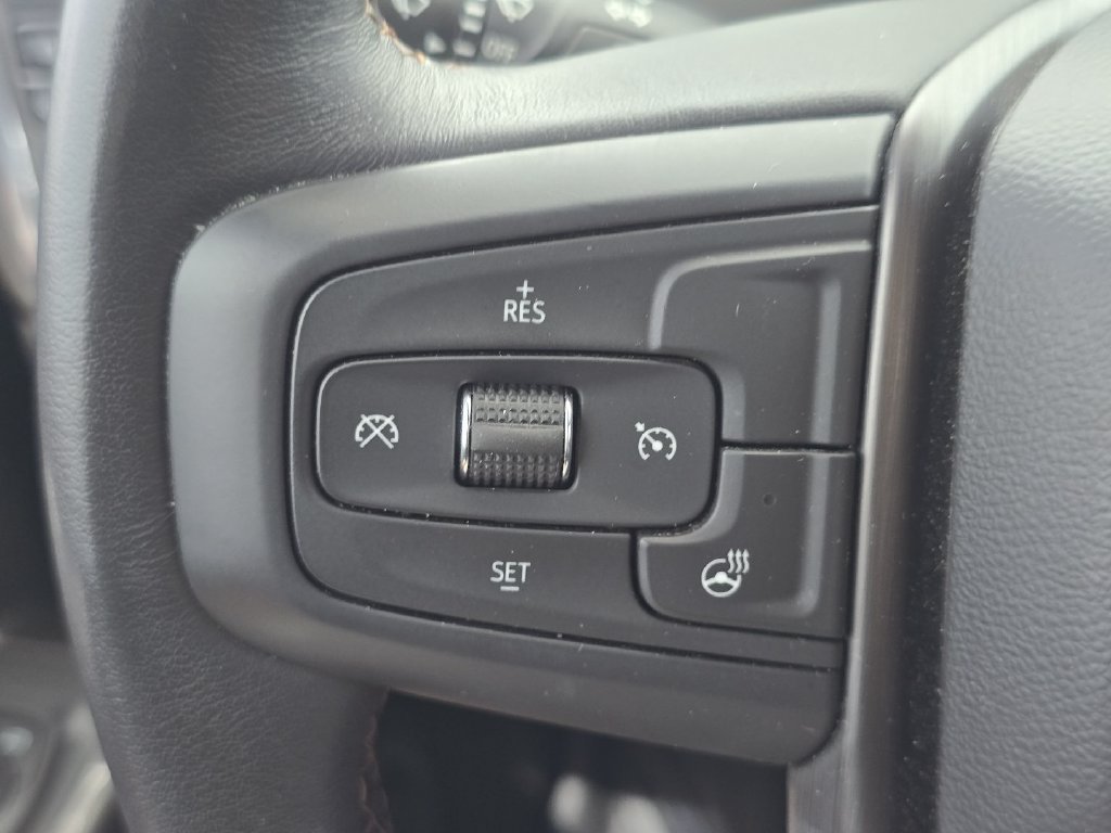 Used 2022 GMC Sierra 1500 AT4 w/ AT4 Premium Package AWD/4WD image 36