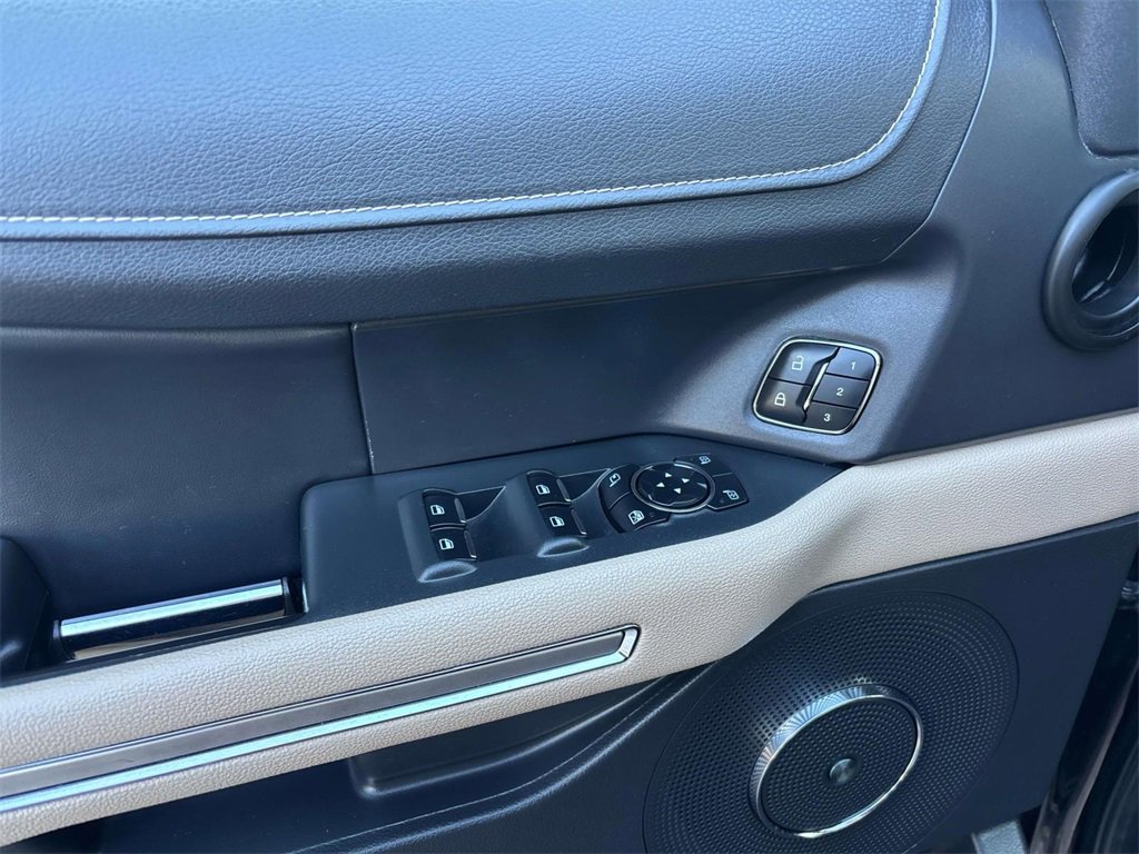 Used 2024 Ford Expedition Max Limited image 12