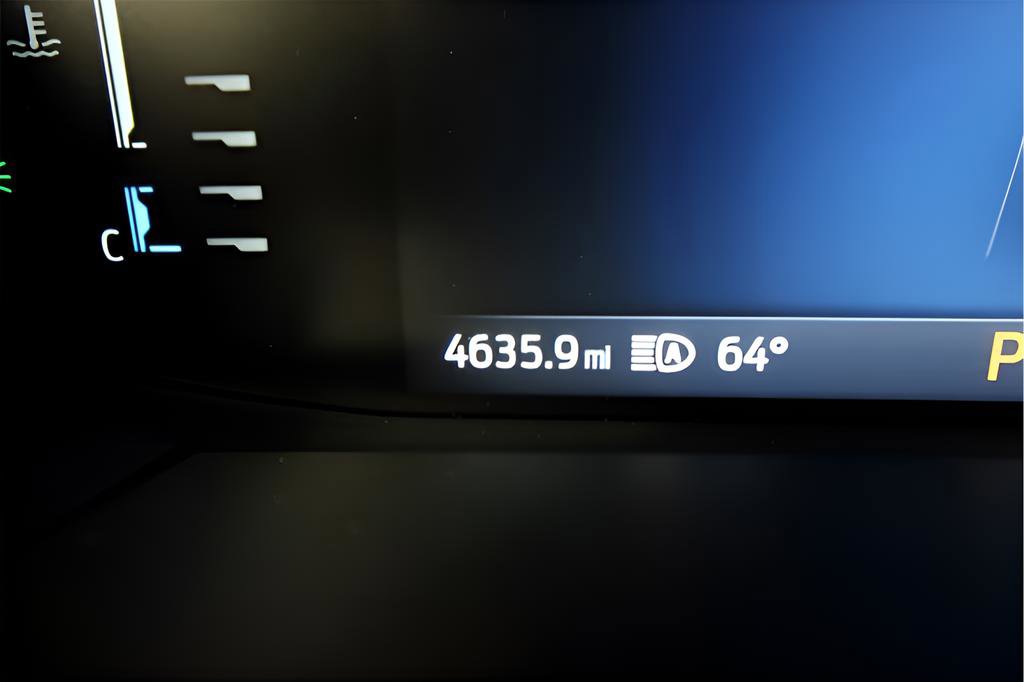 Used 2024 Ford Escape SE image 27