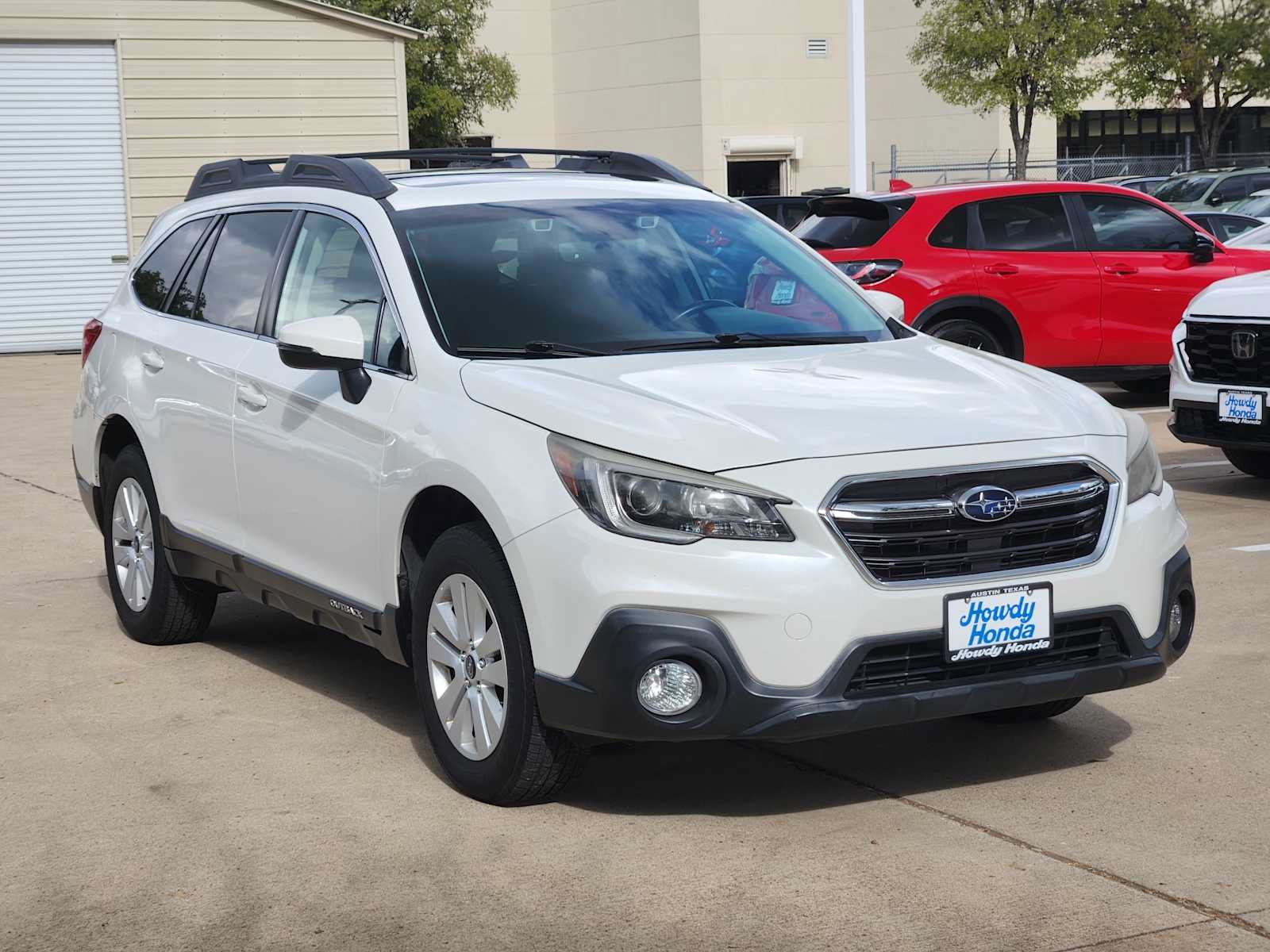 Used 2019 Subaru Outback 2.5i Premium AWD/4WD image 3