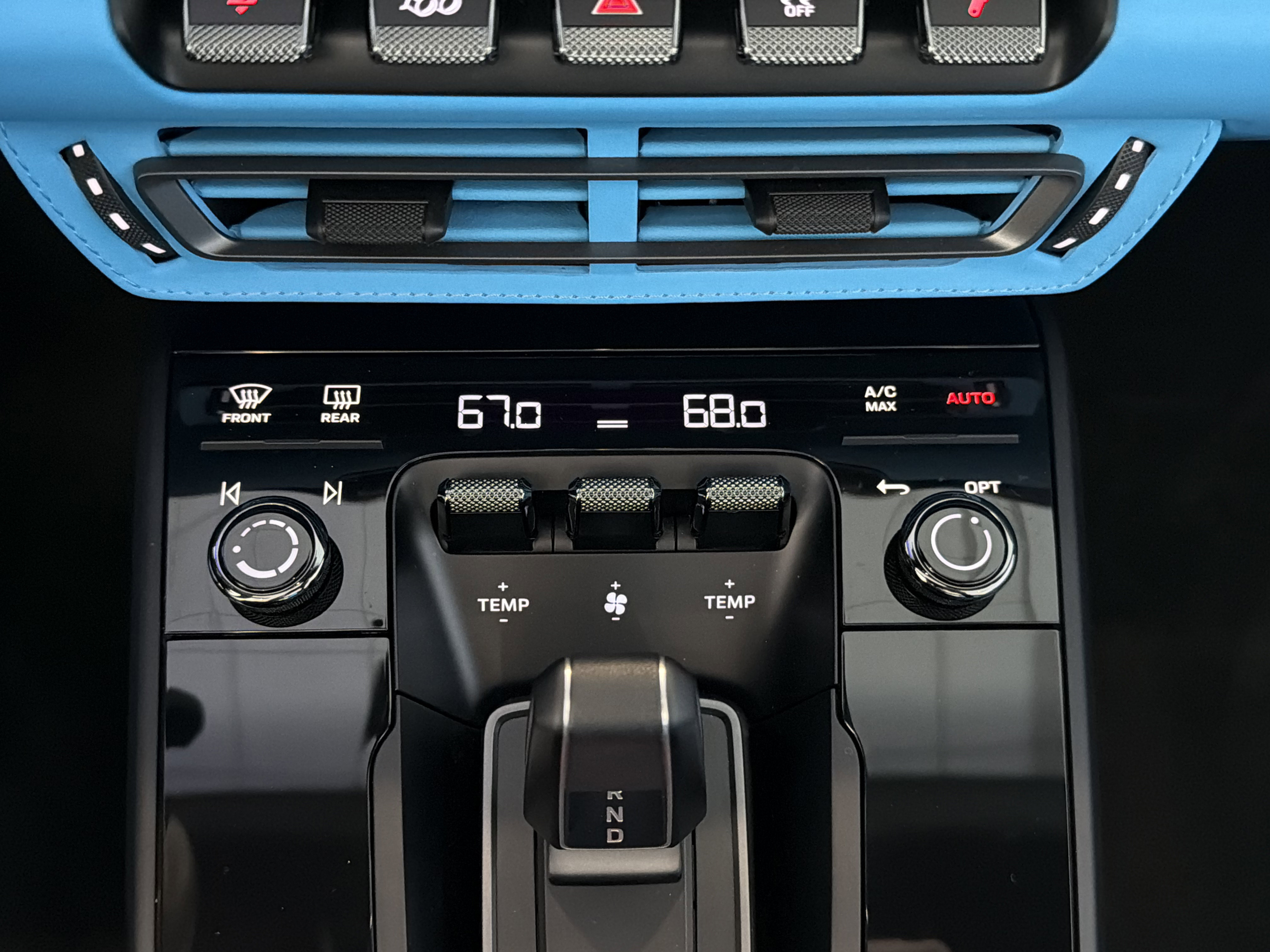 Certified 2024 Porsche 911 Targa 4 GTS image 34