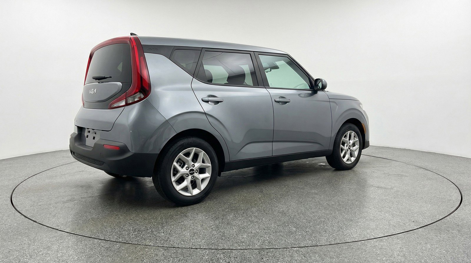 Used 2025 Kia Soul LX w/ LX Technology Package FWD image 9