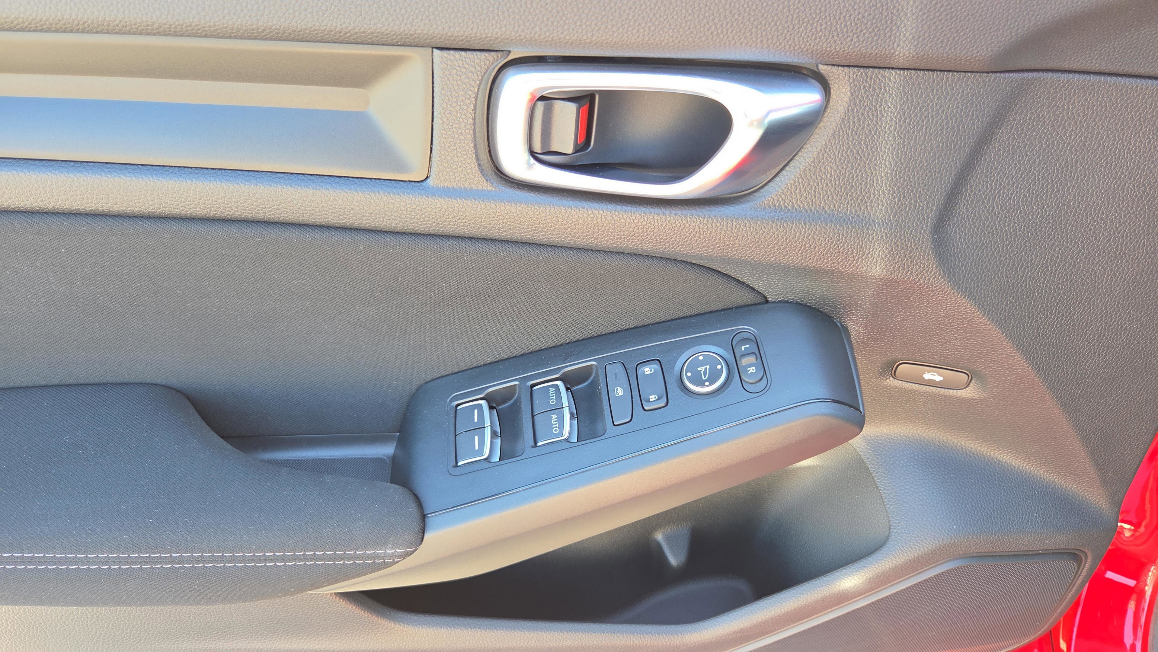 Used 2023 Honda Civic Sport image 27