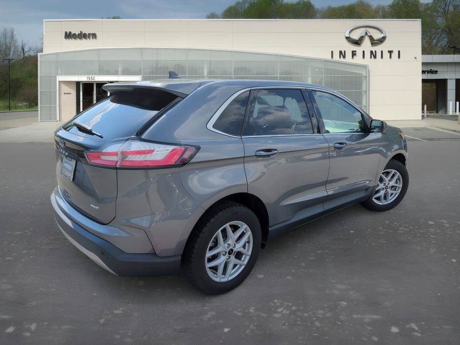 Used 2023 Ford Edge SEL w/ Convenience Package AWD/4WD image 4