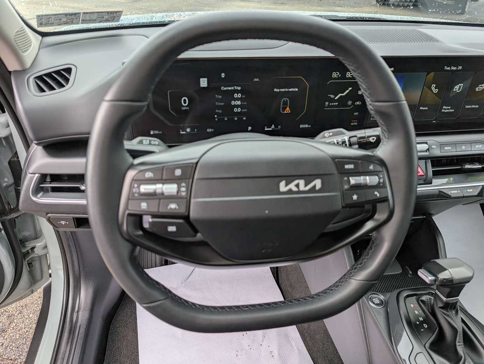 Used 2025 Kia K4 EX FWD image 36