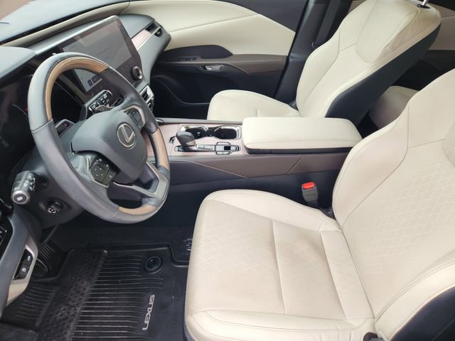 Used 2023 Lexus RX 350 w/ Accessory Package (Z1) image 11