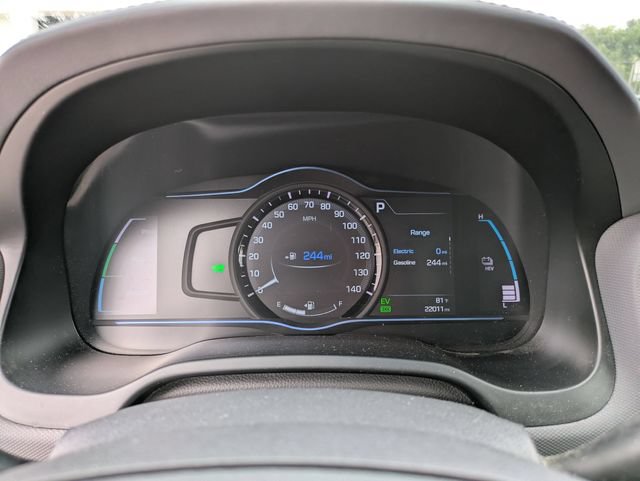 Used 2019 Hyundai Ioniq Limited FWD image 12