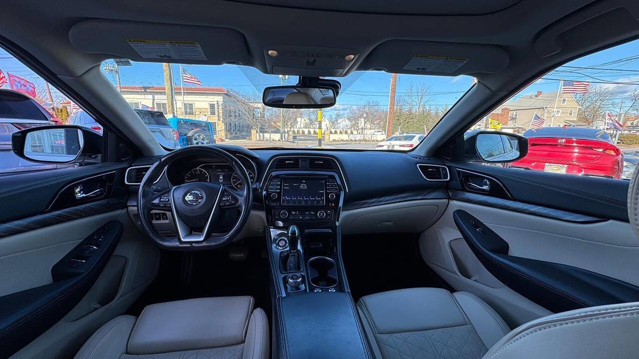 Used 2016 Nissan Maxima Platinum image 10
