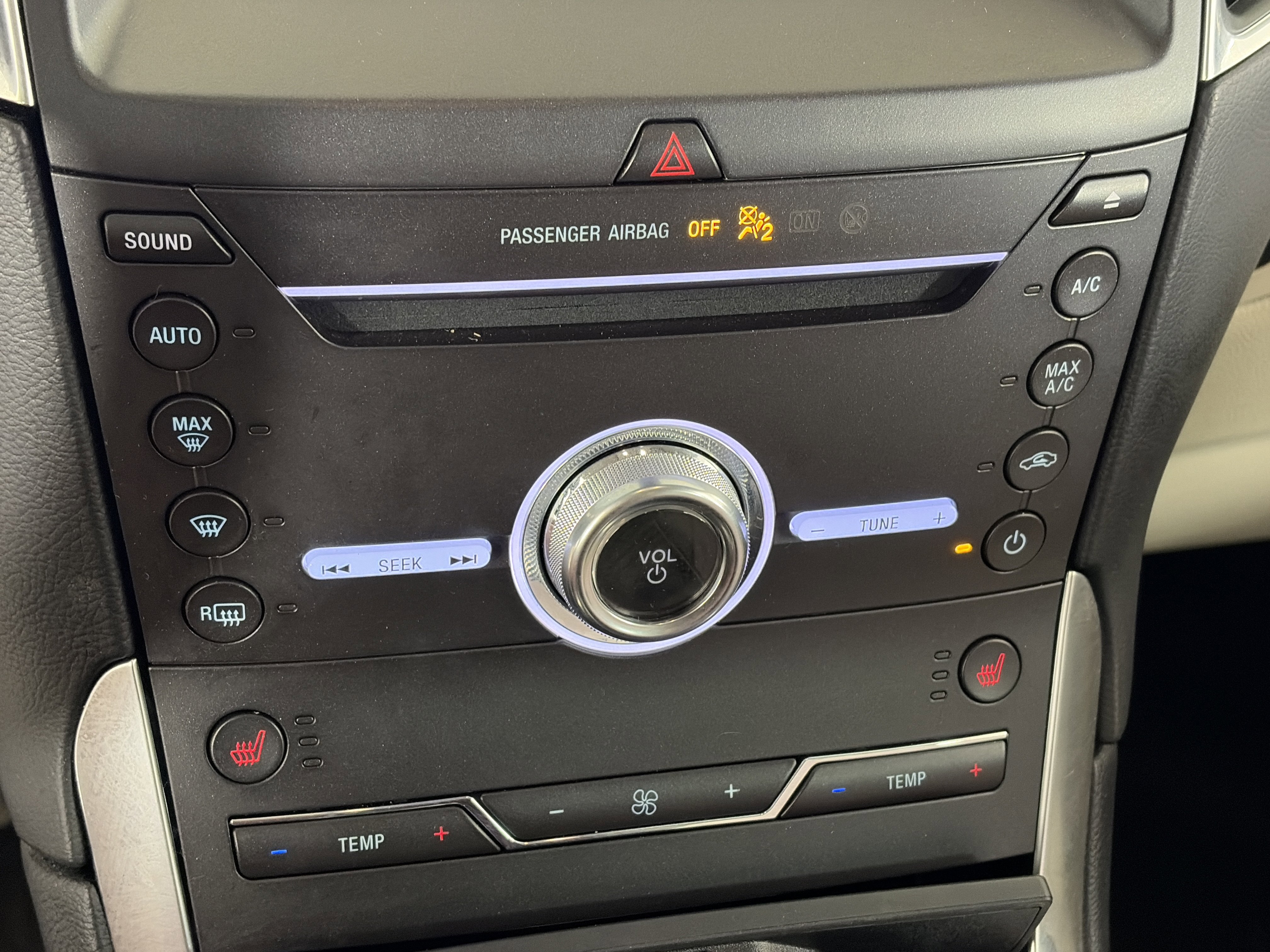 Used 2019 Ford Edge Titanium w/ Cold Weather Package image 24