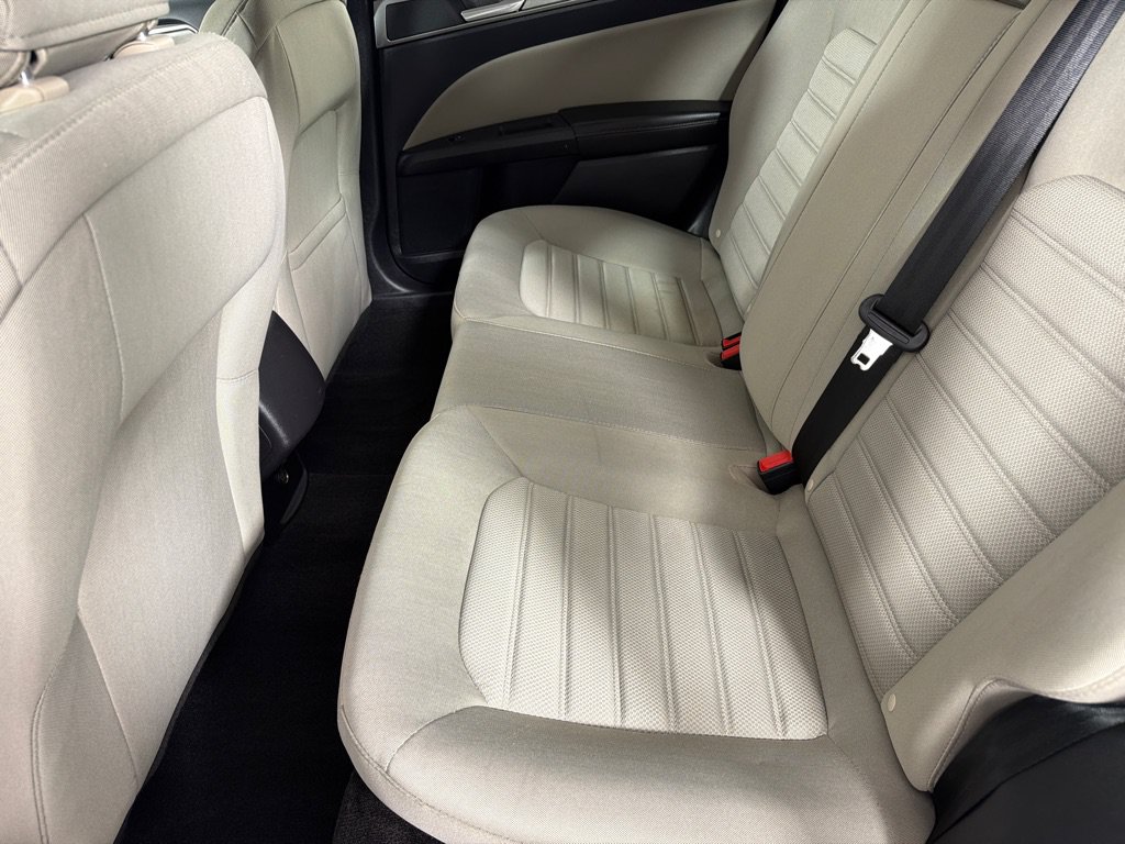 Used 2020 Ford Fusion S FWD image 17