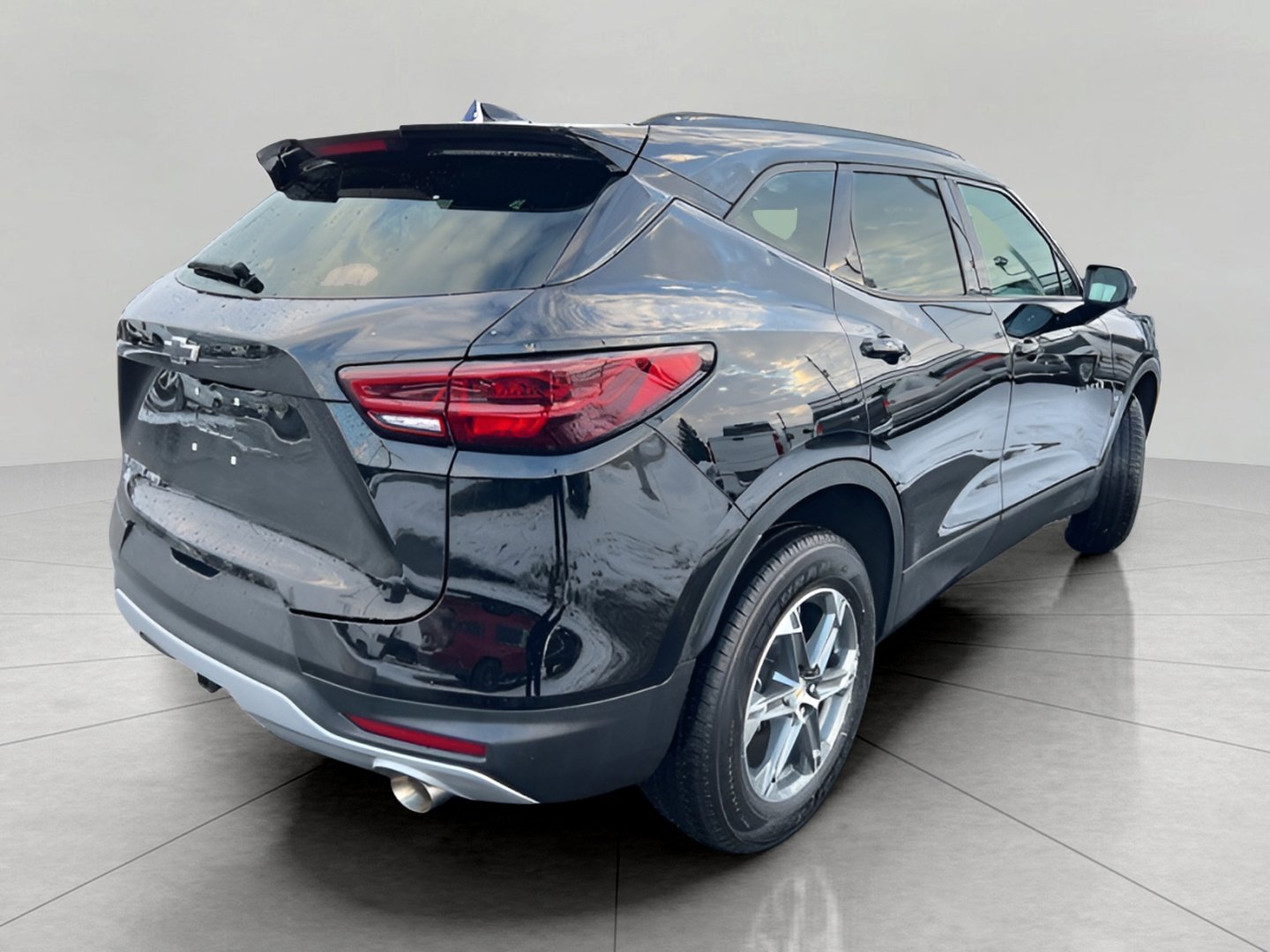 Used 2024 Chevrolet Blazer LT w/ Convenience Package image 8