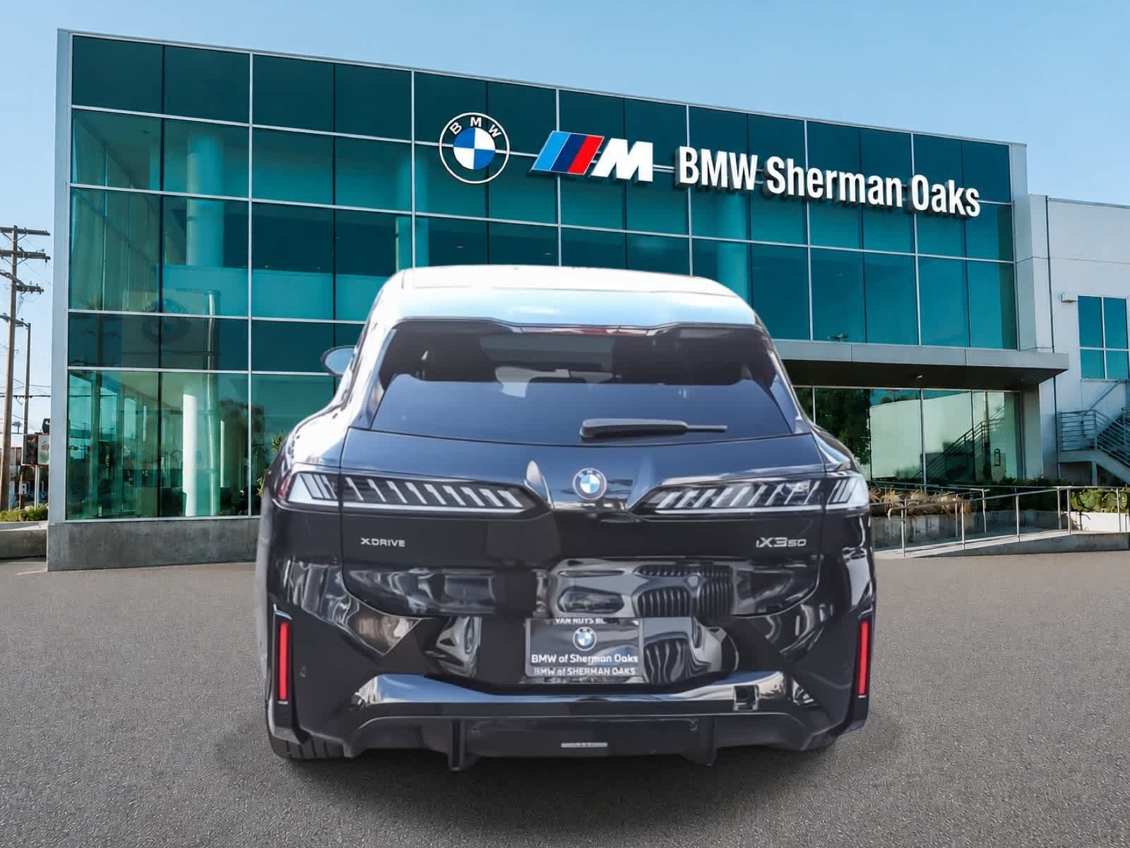 New 2027 BMW iX3 50 xDrive w/ M Sport Package AWD/4WD image 7