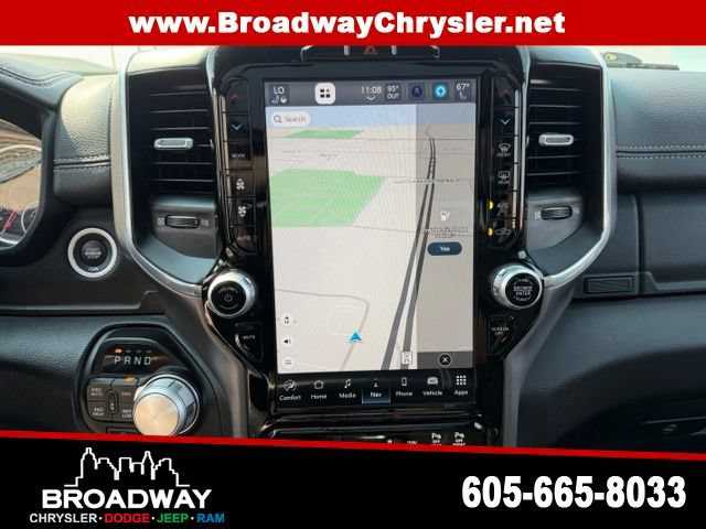 Used 2024 RAM 1500 Laramie AWD/4WD image 19