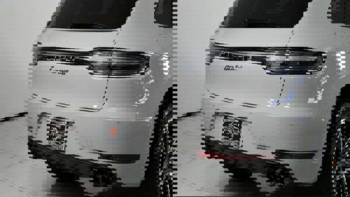 Used 2021 Porsche Macan Turbo w/ Premium Package Plus (PF0) image 40