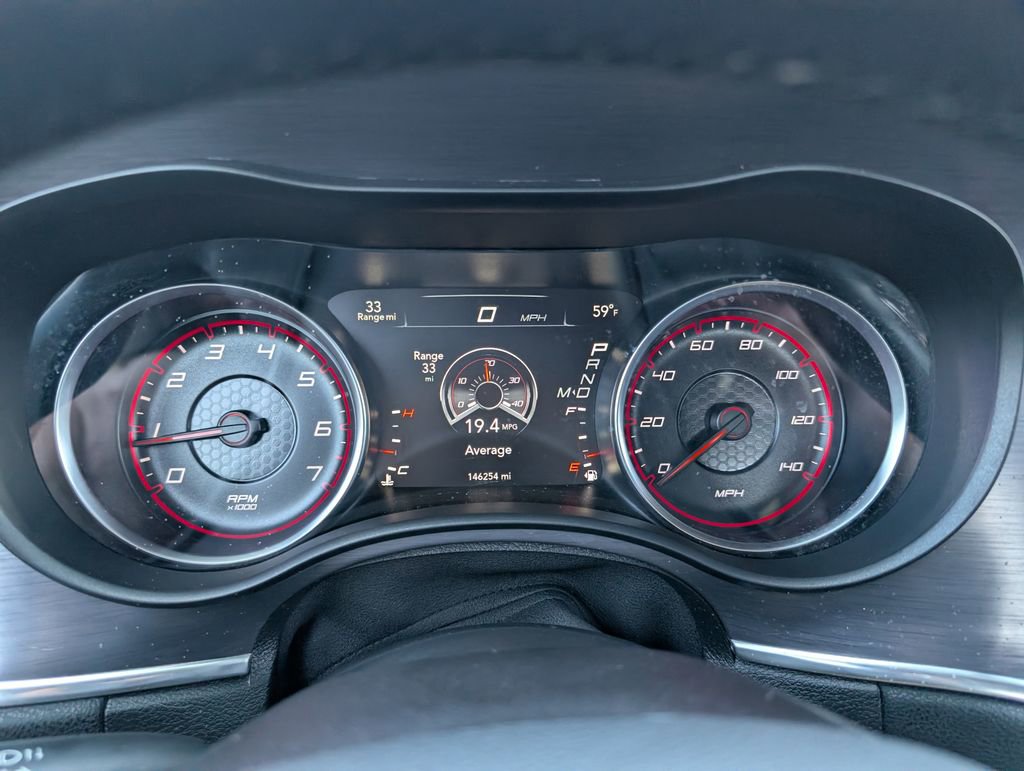 Used 2017 Dodge Charger SE w/ Travel & Safety Group image 16