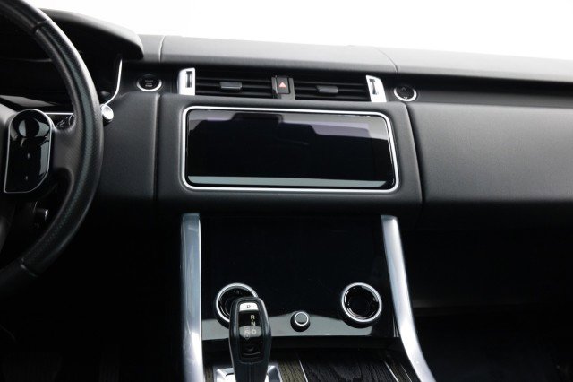 Used 2018 Land Rover Range Rover Sport SE image 22