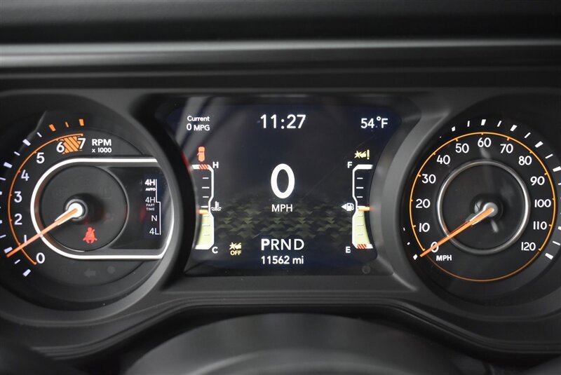Used 2024 Jeep Wrangler Unlimited Rubicon 392 image 21