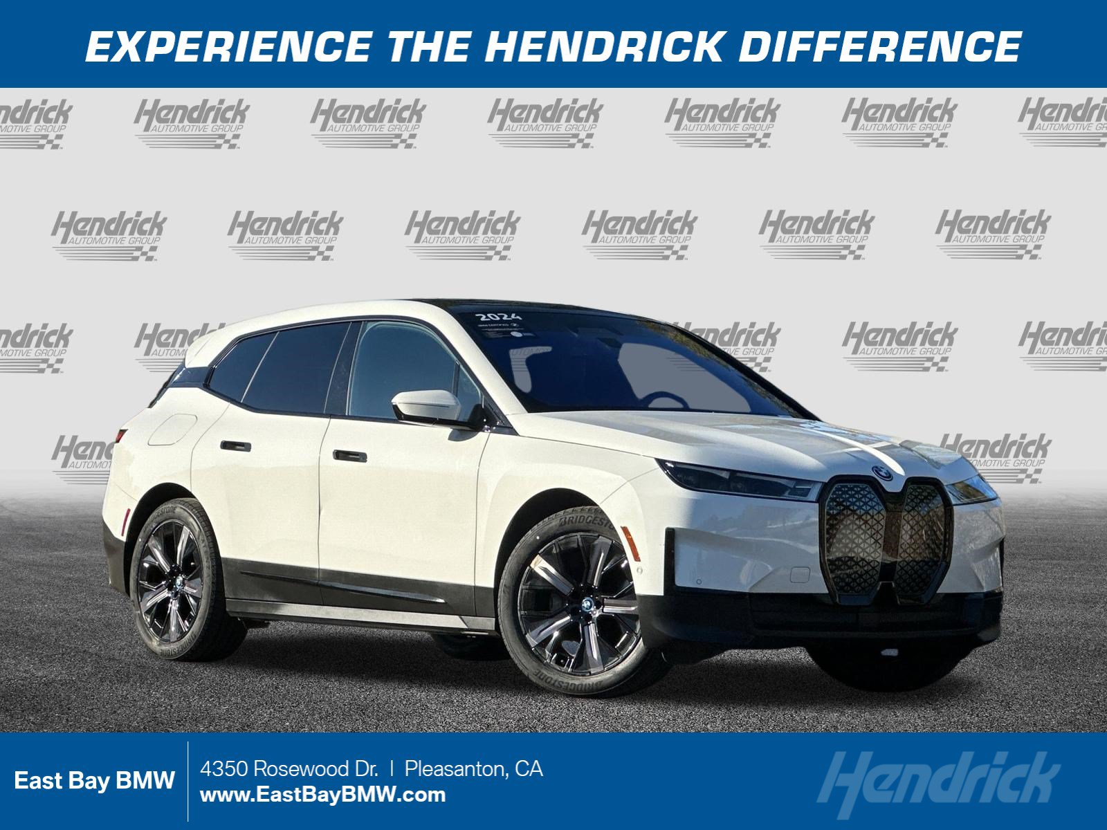 Certified 2024 BMW iX xDrive50 w/ Premium Package AWD/4WD image 1
