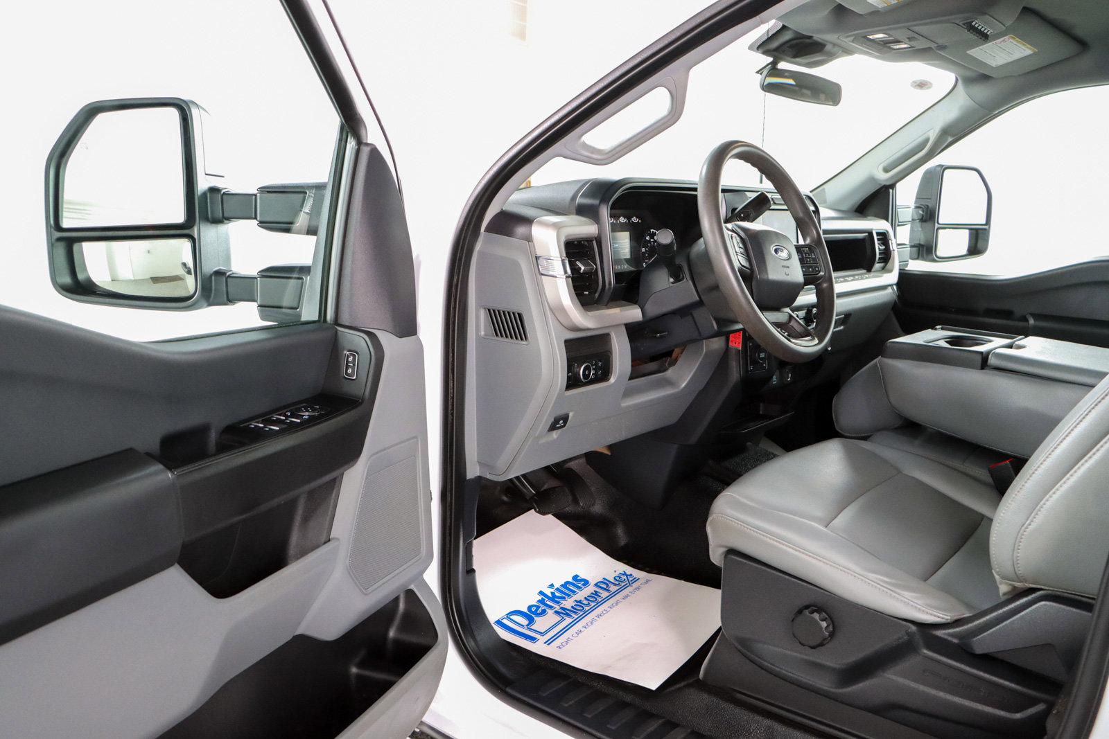 Used 2023 Ford F250 XL w/ XL Driver Assist Package image 4