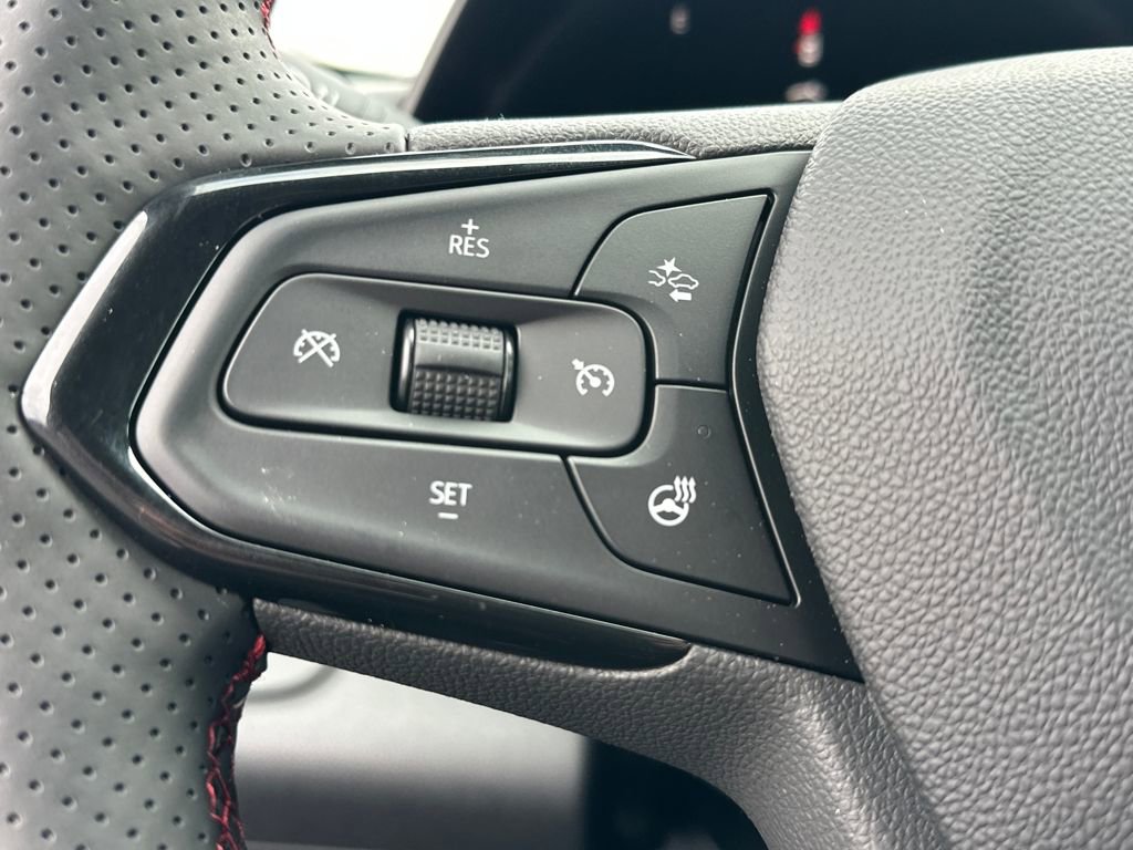 New 2026 Chevrolet Trax RS w/ Sunroof Package image 19